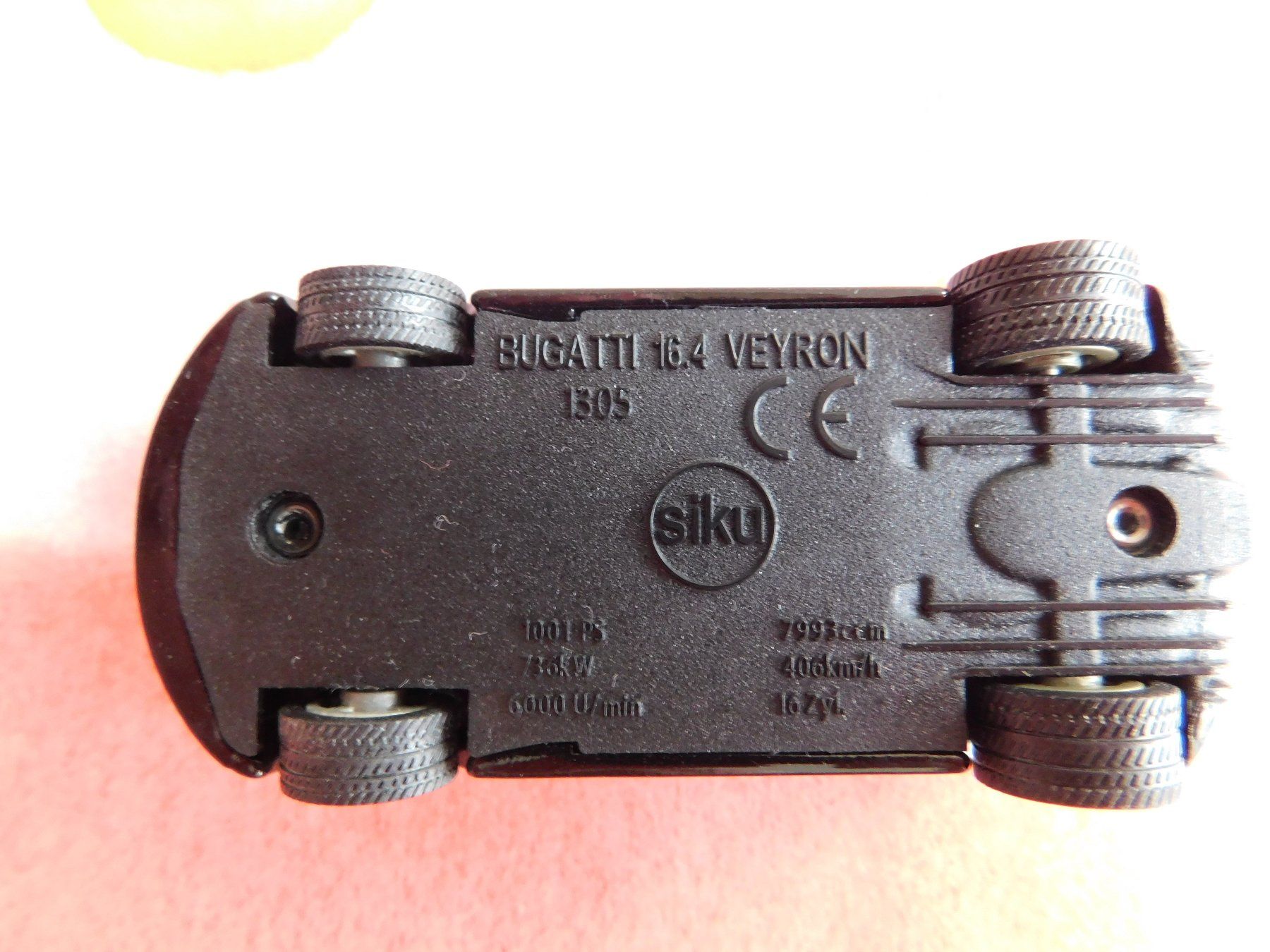 Siku Modellini d'auto: Siku Bugatti Veyron rot- schwarz – Nuovo (secondo la descrizione) da Strengelbach venduto da Wedi73 5