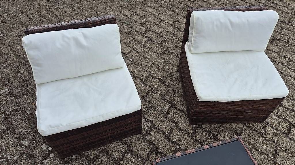Set di tavolo e panche: Meubles de jardin - chaises, fauteuils-canapé et table – Usato da Cormoret venduto da philippeunefois 1