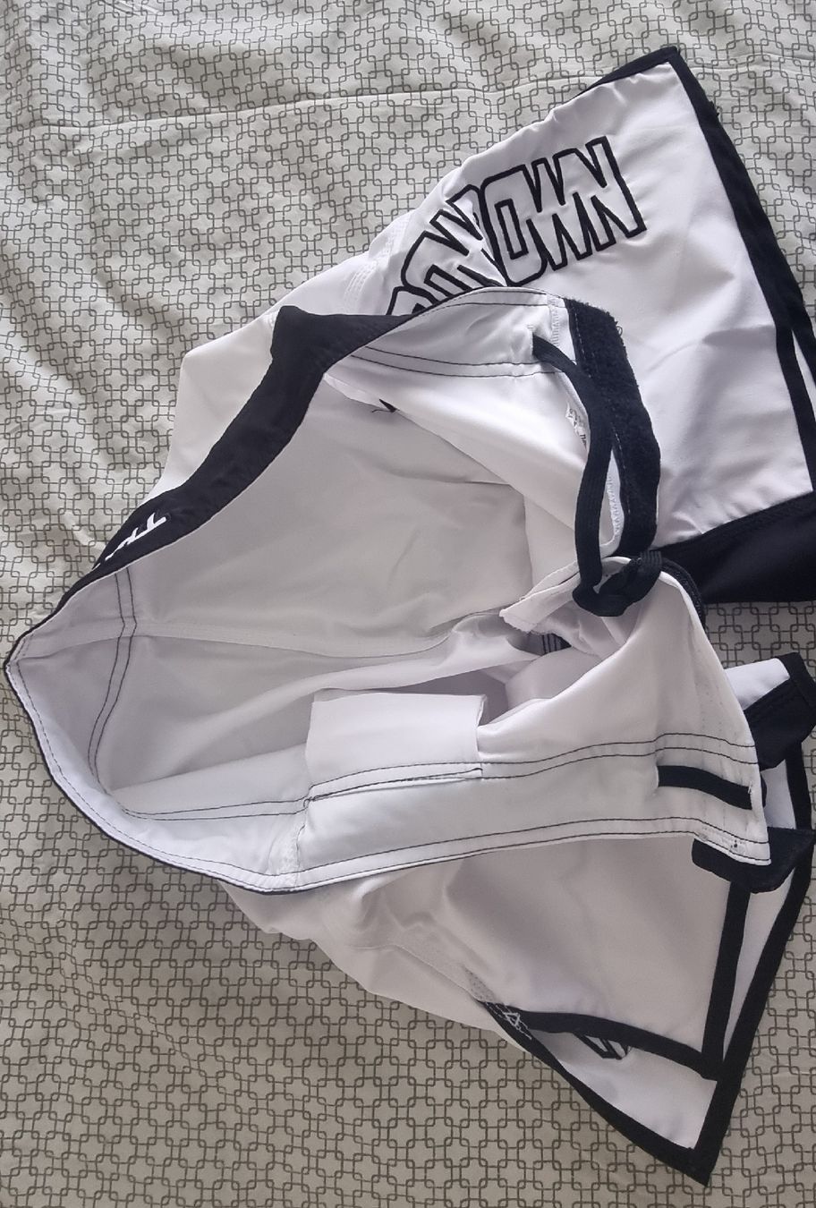 Pantaloni: THROWDOWN MMA Shorts – Nuovo (secondo la descrizione) da Dietikon venduto da CaymanoZH 2