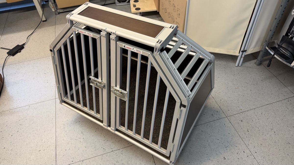 Gabbie, trasporto & Sicurezza: Auto-Hundebox – Usato da Volketswil venduto da urs-77 7