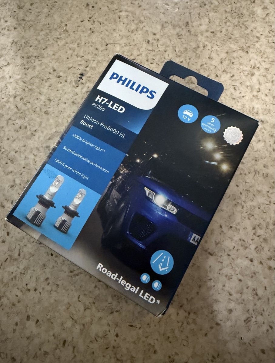 Philips Tutti pezzi di ricambio auto: Philips Ultinon Pro6000 HL  – Nuovo e nell'imballaggio originale da Menziken venduto da T_1_RACER