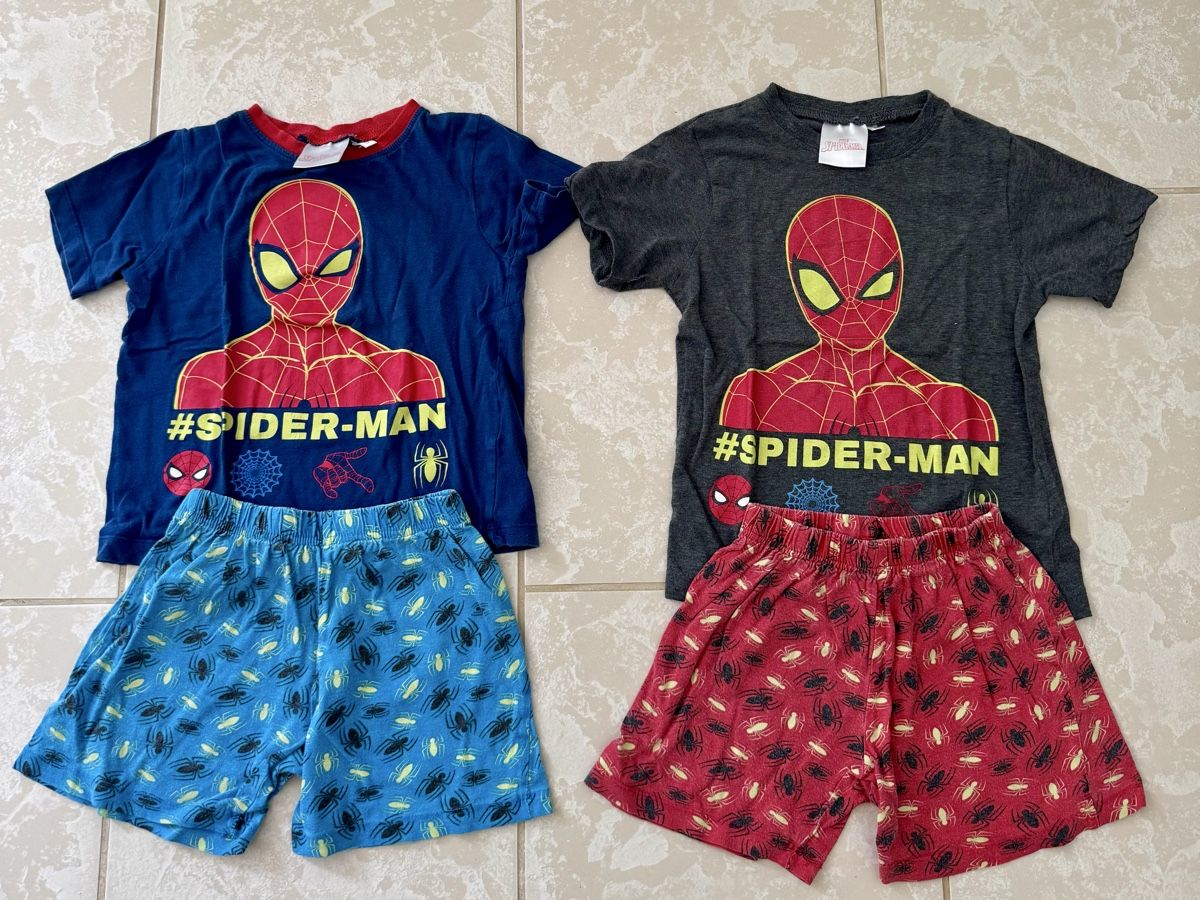 Pyjamas & Ähnliches: Spiderman Pyjamas Set 4 years – Gebraucht aus Bülach von dan_7scp