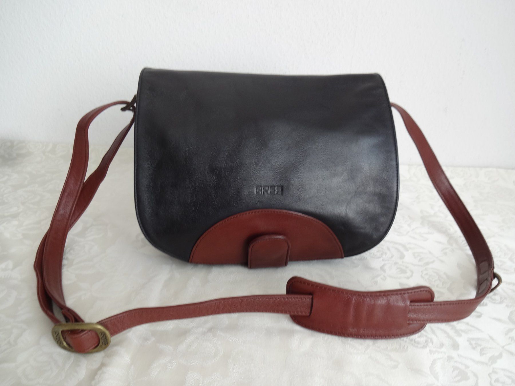 Bree Taschen für Damen: Echtleder " BREE " Umhängetasche – Gebraucht aus Frauenfeld von Jahy