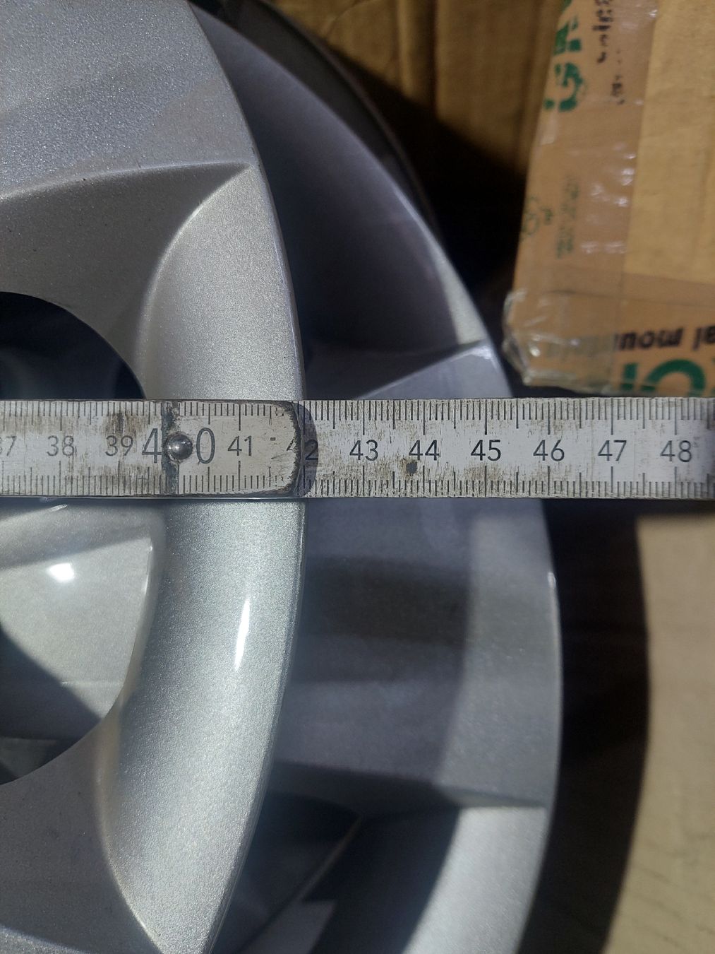 Hyundai Tutti pezzi di ricambio auto: Raddeckel zu Hyundai – Usato da Gams venduto da stoeckligams 4