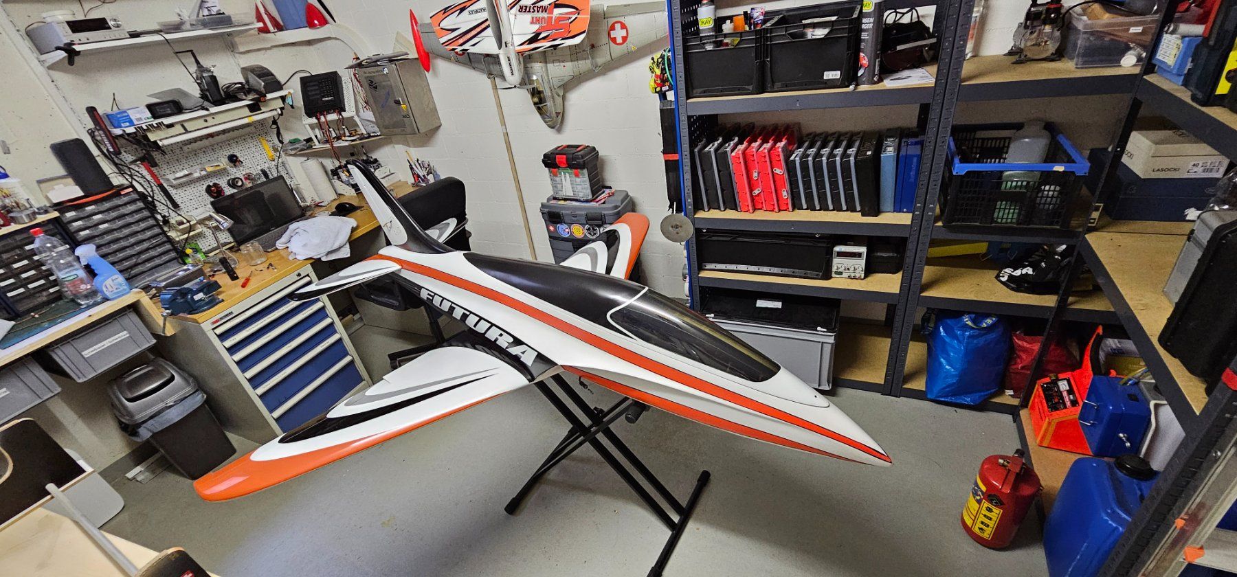 Modellismo RC: Thomahawk Futura 1.9m – Usato da Zofingen venduto da Scheidi1977 3