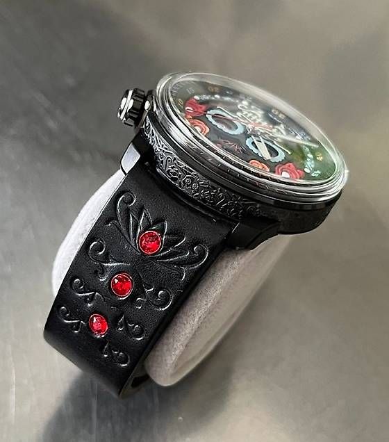 Orologi: Bomberg BB-01 Automatic Día los Muertos Red Limited Edition – Usato da Yverdon-les-Bains venduto da DenRock 1