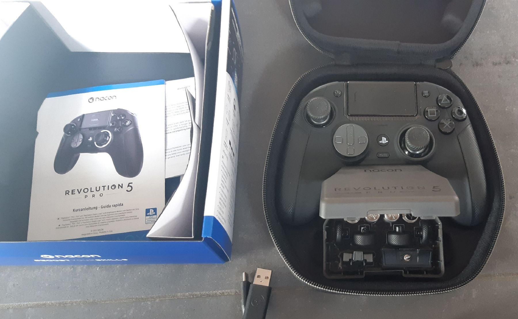 Controller: Revolution 5 pro Controller PS5 – Nuovo (secondo la descrizione) da Richterswil venduto da ADIACE010 9