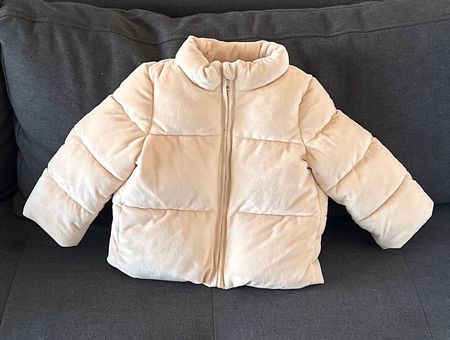 Kinderjacke Amazon Essentials beige Grösse 24 Monate