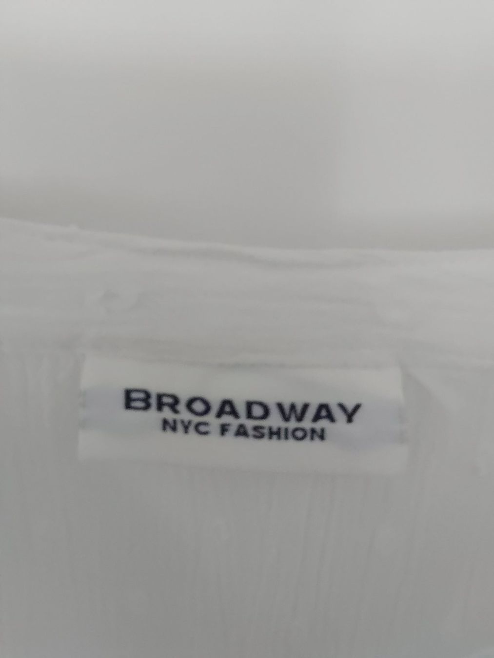 Broadway NYC Fashion Camicette: Bluse – Nuovo (secondo la descrizione) da Bellach venduto da bri_m8rs 2