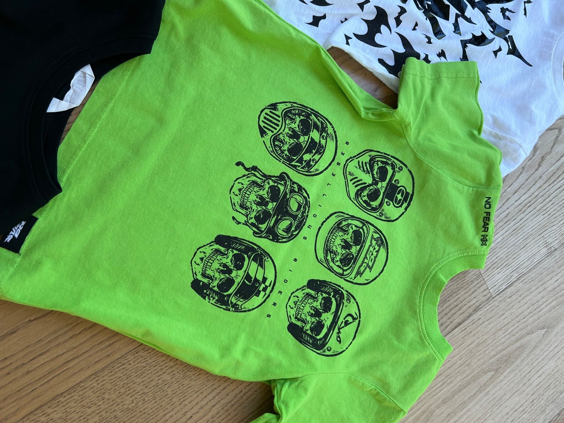 Camicie, T-shirt & Polo: T-Shirts Gr. 122/128 – Nuovo (secondo la descrizione) da Rothrist venduto da szc_9dg5 4
