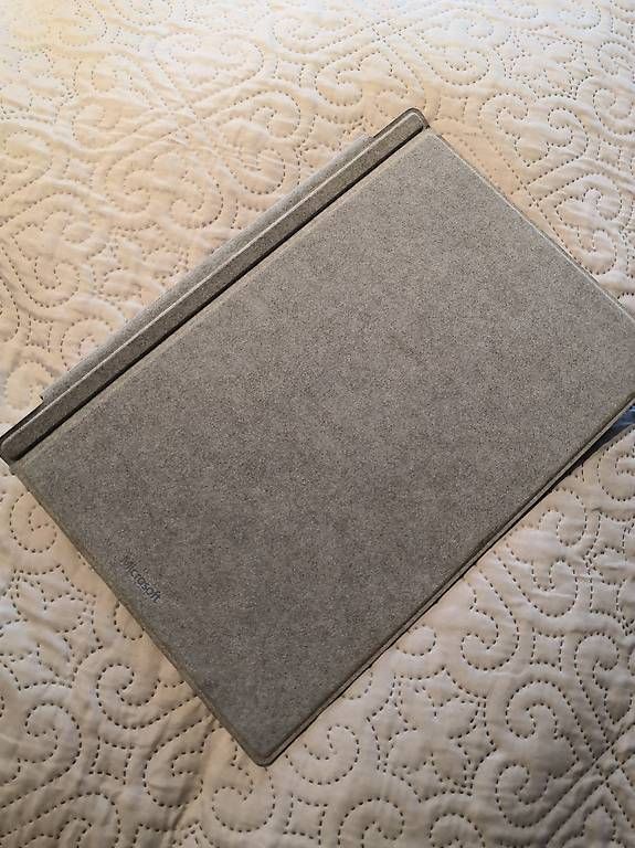 Microsoft Tastiere: Microsoft Surface Pro Signature Type Cover, grau, neuwertig – Usato da Stäfa venduto da miapia1 2