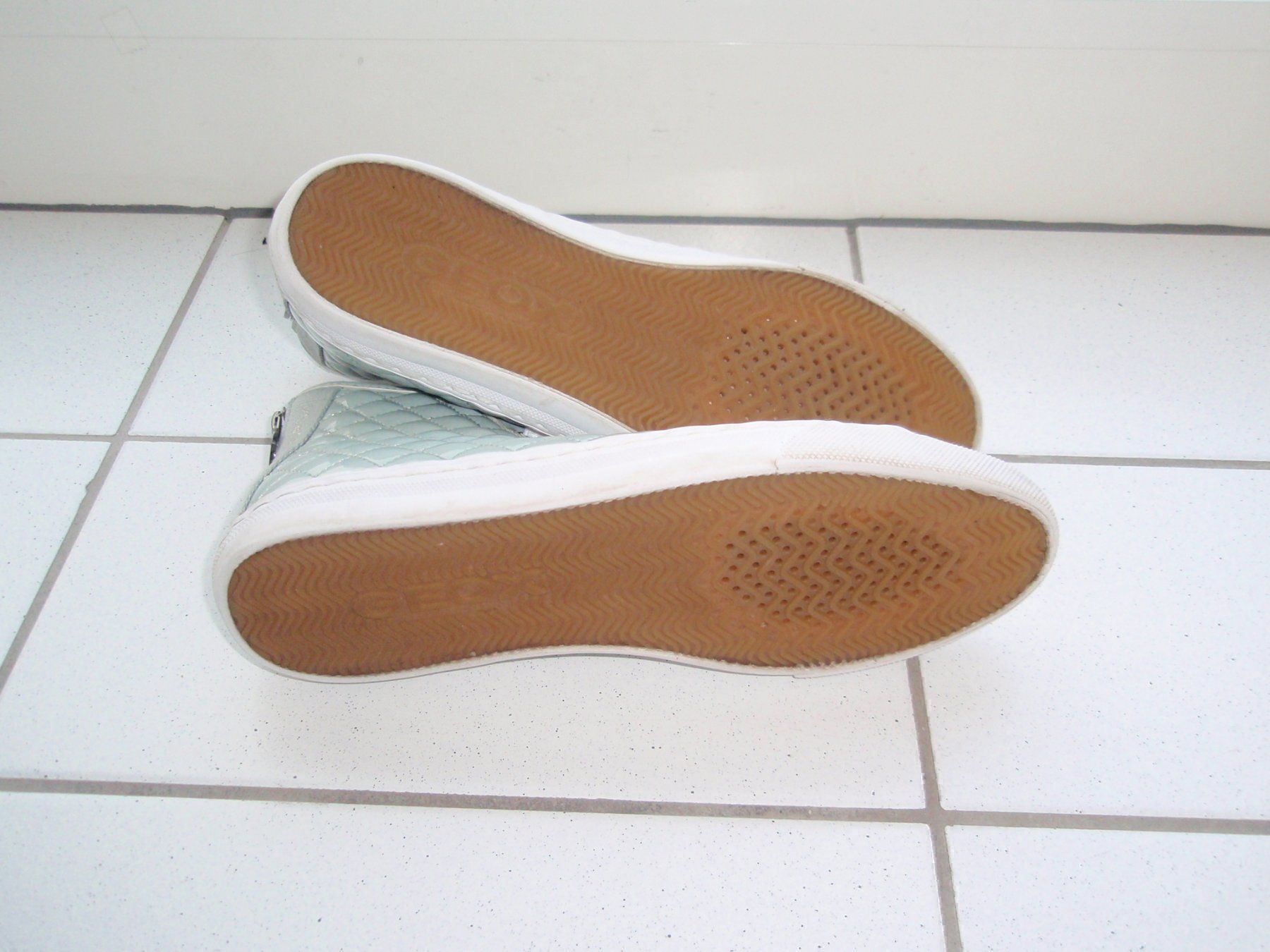 Geox Damenschuhe: GEOX Sneaker / Stiefelette Grösse 38 – Gebraucht aus Basel von chien008 5