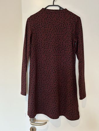 Kleid Leomuster XS
