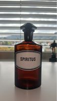 Antike Apothekerflasche aus braunem Glas Spiritus