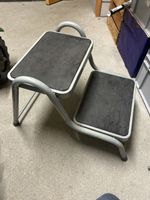 Trittstufe Doppel Tritt Hocker Metall grau 2 Stufen gebrauch