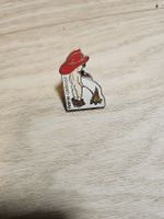 Pin's pompier vintage FISP 94 Carouge humouristique rare
