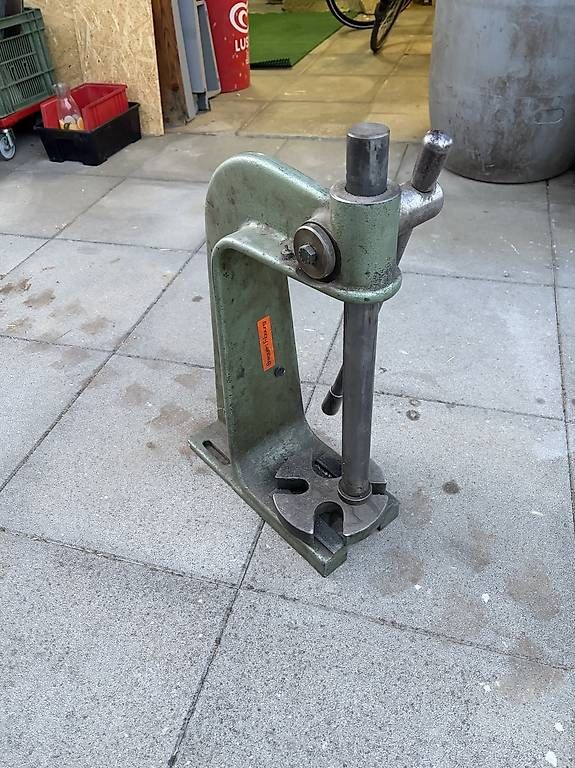 Tous les outils: À vendre  – D'occasion à Courgevaux par ber_cv9l