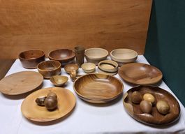 Versand möglich. Sammlung an schönen Holzartikel, Teller etc