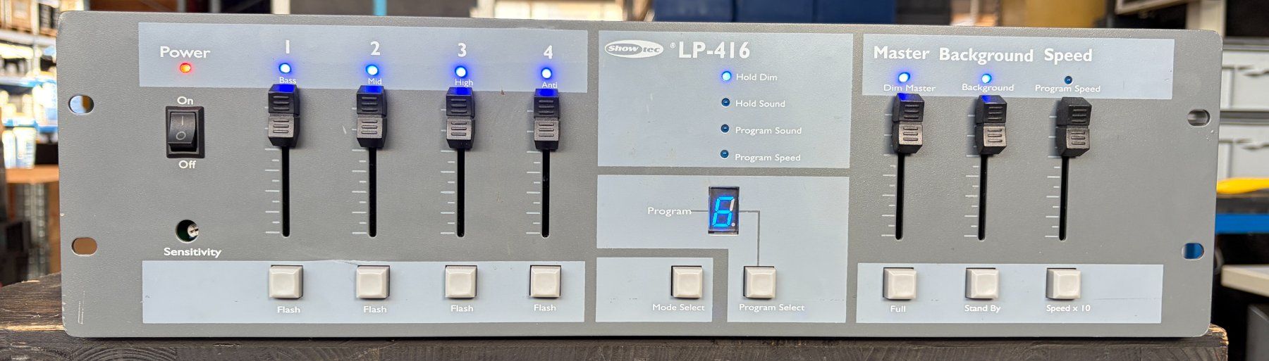 Showtec Lampade: Showtec LP-416 4 Channel Chaser – Usato da Deitingen venduto da 303
