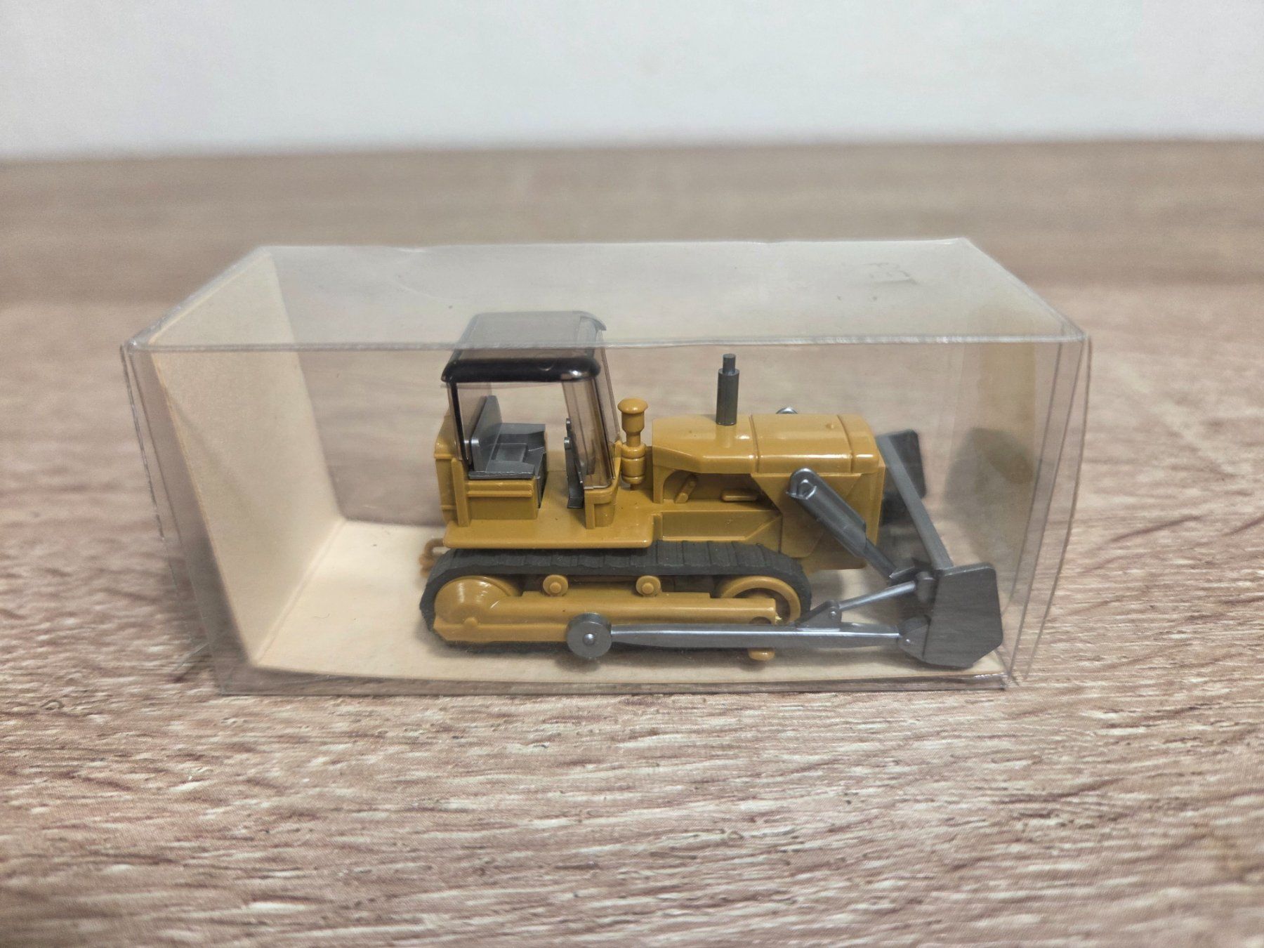 Wiking Modellini d'auto: Wiking 65514 Planier-raupe H0 – Nuovo e nell'imballaggio originale da St-Aubin-Sauges venduto da Lo_Go