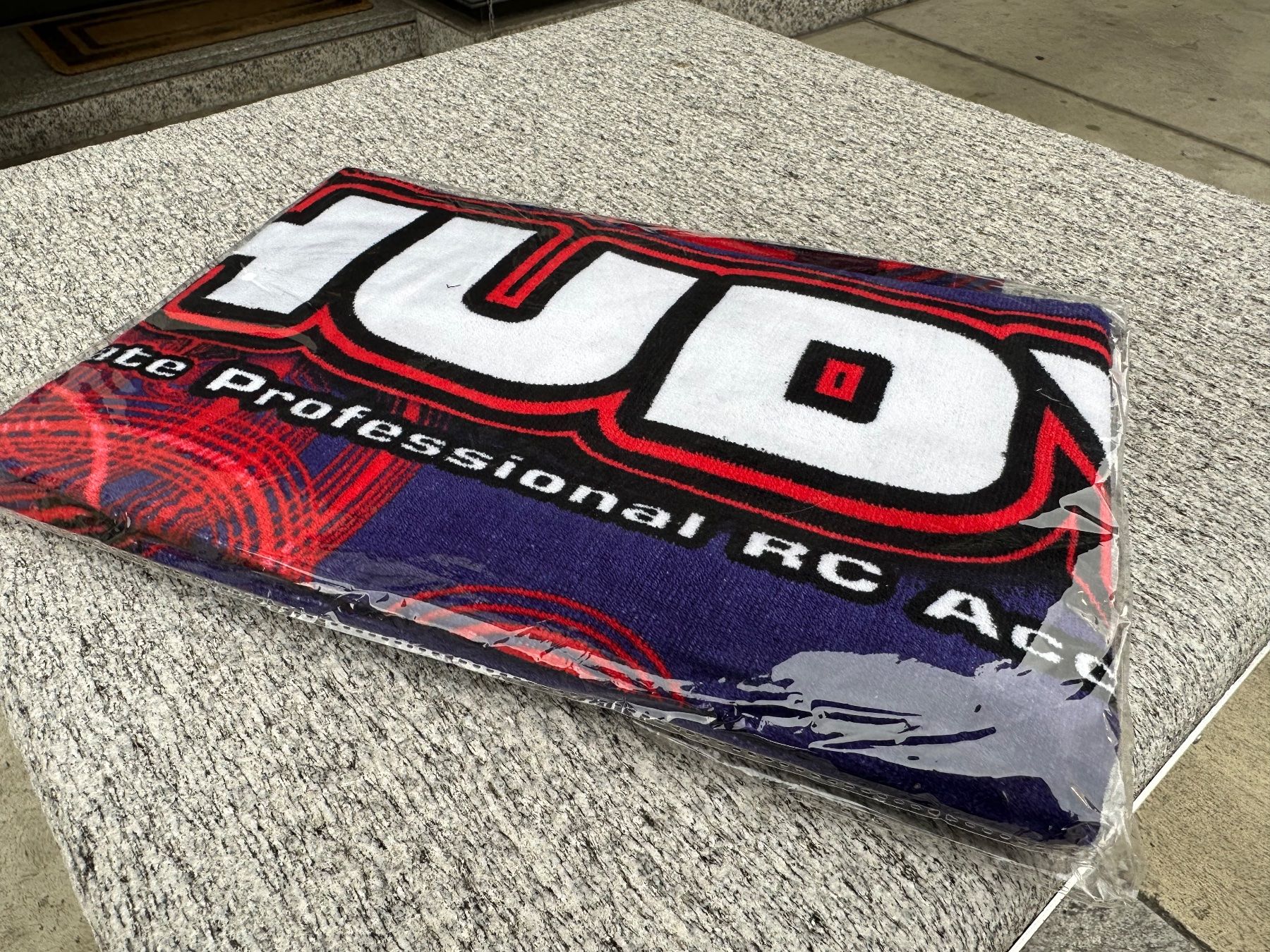 Hudy RC Modellbau: Hudy Pit towel RC large 110x70 – Neu und originalverpackt aus Chiasso von Carrara-Modellismo