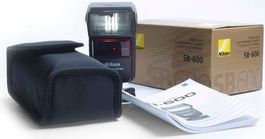Nikon Speedlight SB600 Boxed