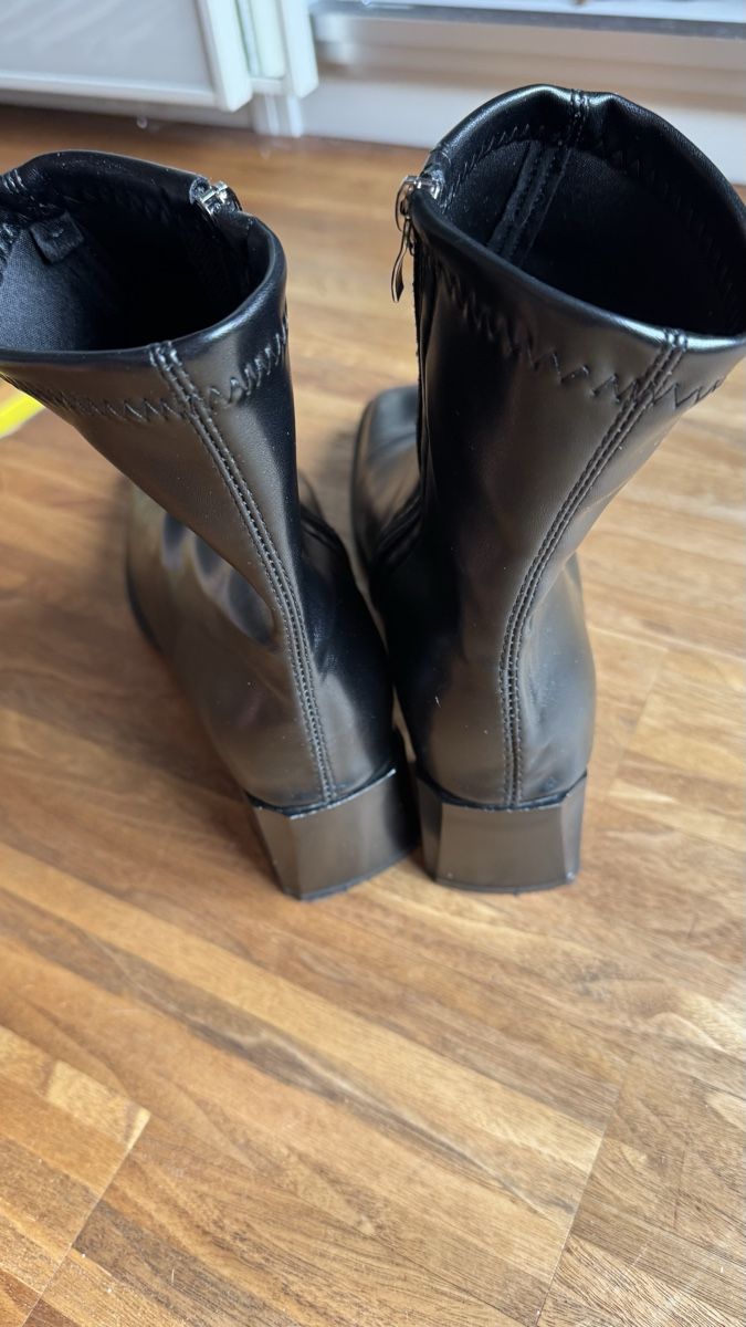 Scarpe da donna: Stiefeletten – Nuovo (secondo la descrizione) da Buochs venduto da DenisePfiffner 5