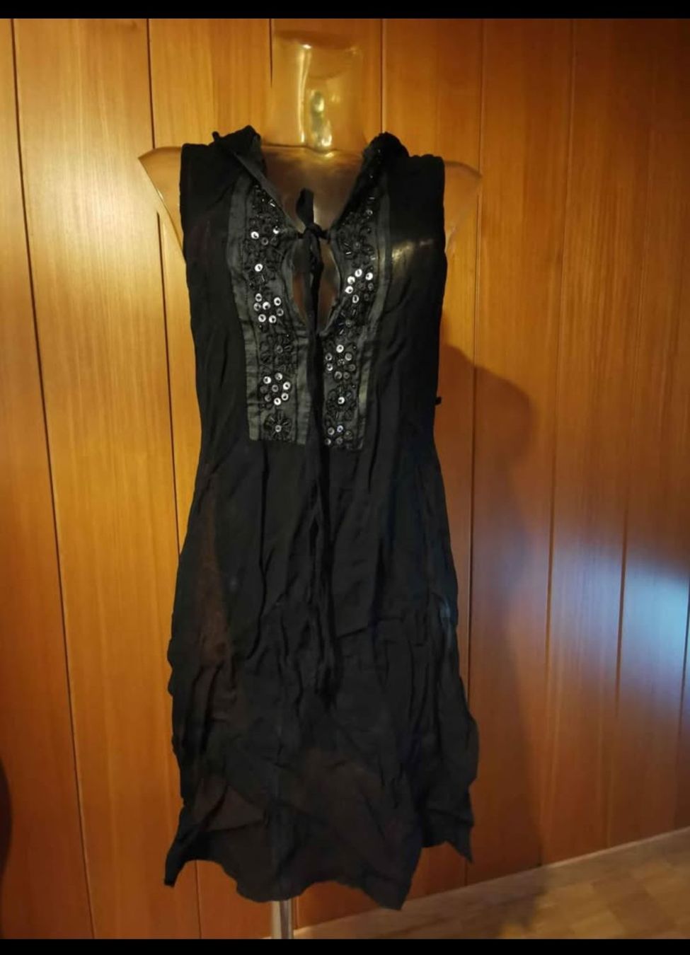 Vestiti: Damen Kleid Gr. 36/S mit Kapuze – Usato da Dübendorf venduto da Me_sa 2