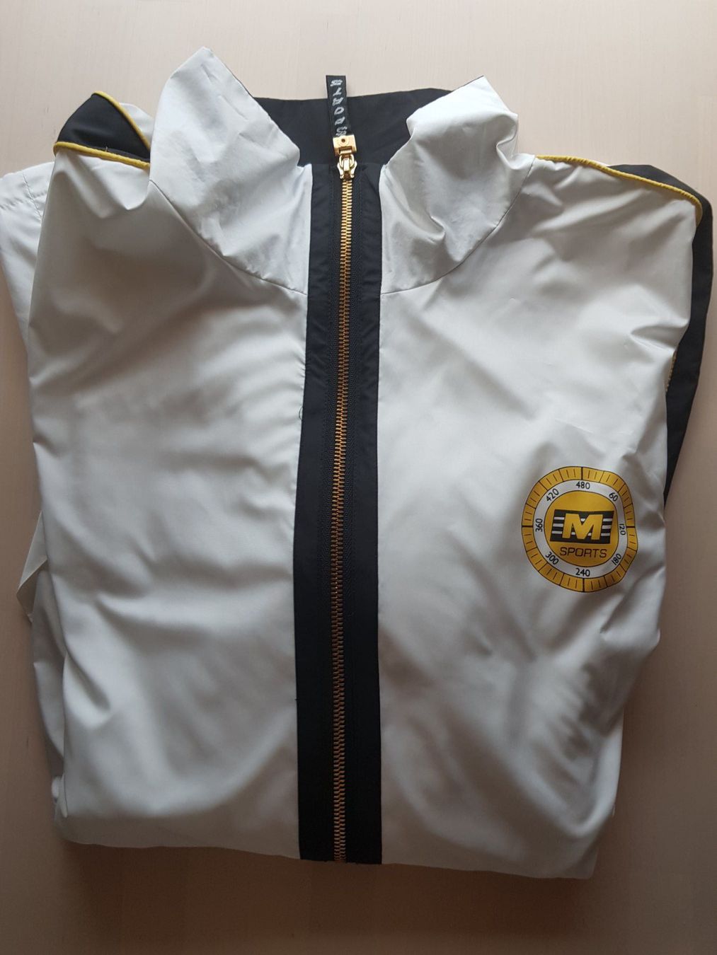 Jacken: SPORT JACKE – Gebraucht aus Dottikon von Flaxi