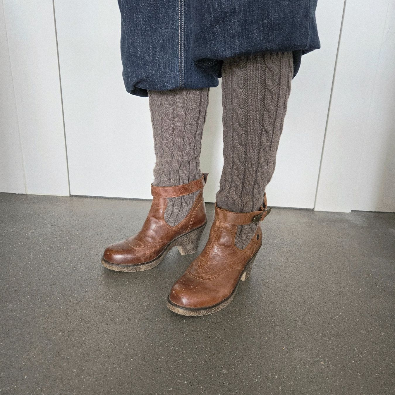Chaussures femmes: Stiefel Leder und Strick Gr.39/40 – D'occasion à Windisch par mecke1 6