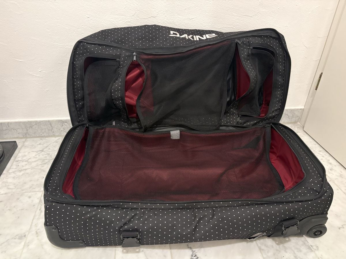 Dakine Reisekoffer: Dakine Reisetasche  – Gebraucht aus Immensee von michellerahel 2