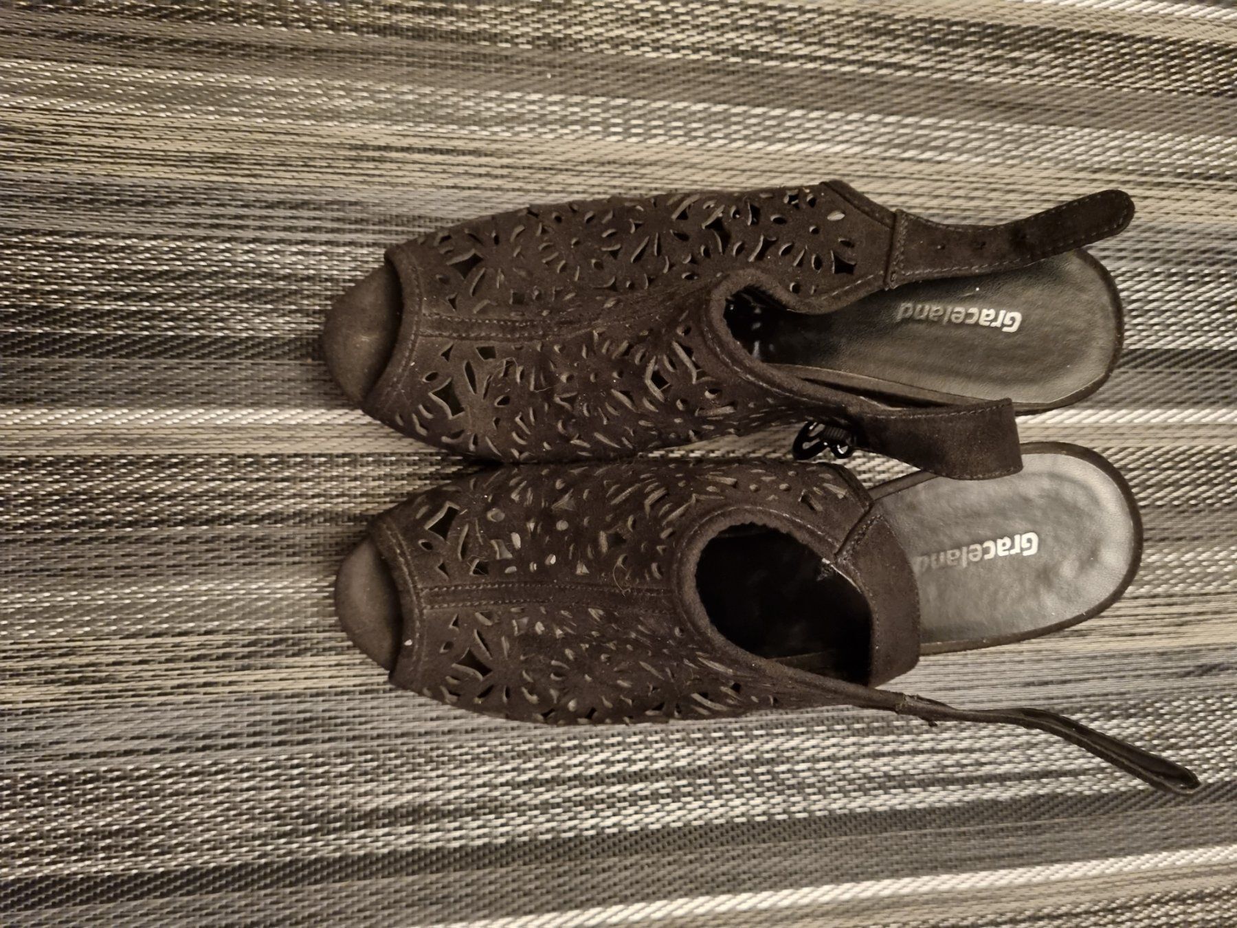 Scarpe da donna: Hohe Schuhe schwarz – Usato da Lostorf venduto da _Venus_ 2