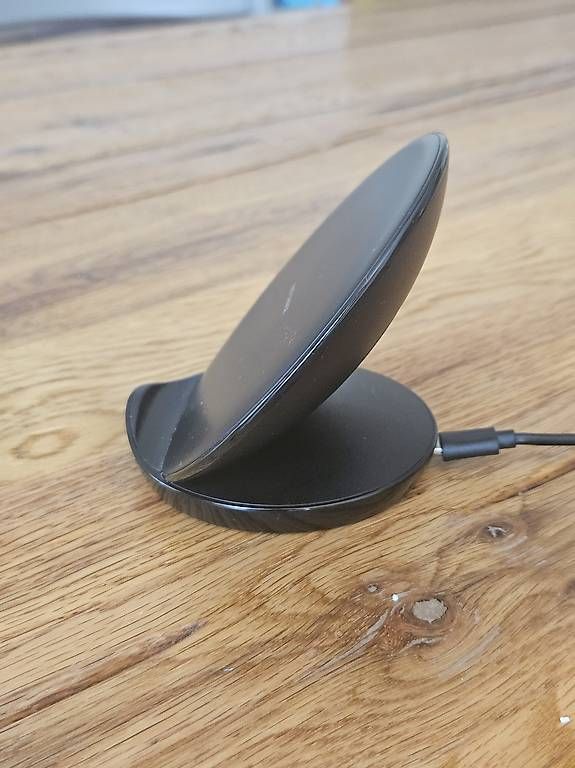 Caricabatterie: Samsung wireless charger / Ladegerät – Usato da Zürich venduto da vintonsen 1