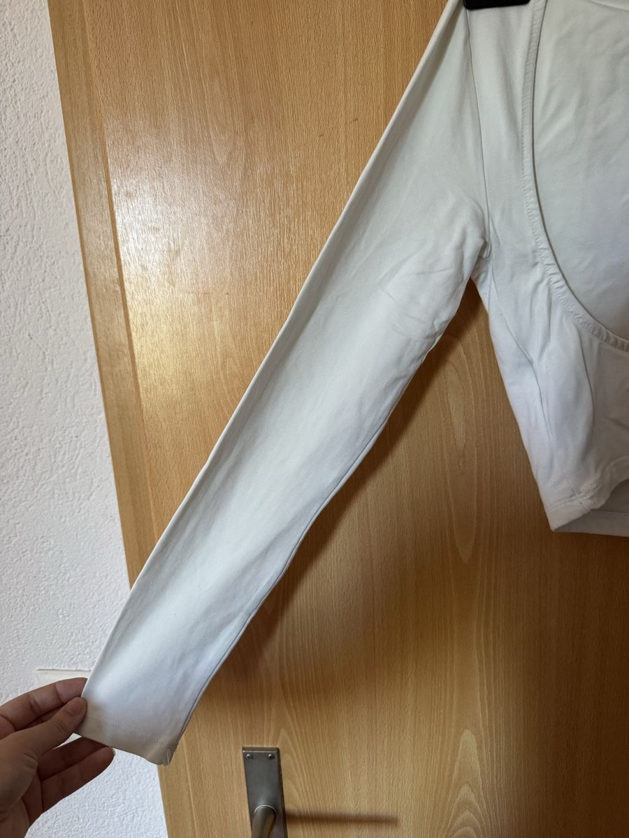Bershka Maglioni & Felpe: Langarmshirt weiss Grösse S  – Nuovo (secondo la descrizione) da Ins venduto da maximal_30CHF 2