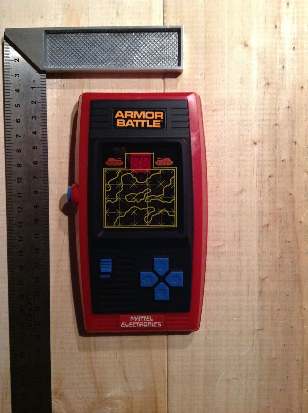 Consoles: Mattel Electronics Armor Battle  - idea game & watch – D'occasion à Vuiteboeuf par broticaire