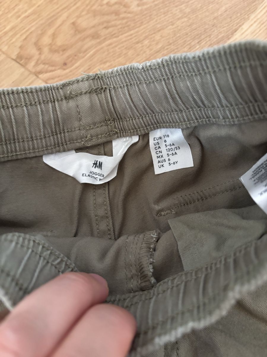 H&M Pantaloni: NEU Hose, Gr. 116, H&M – Nuovo (secondo la descrizione) da Hagenbuch ZH venduto da LisaChristine 1