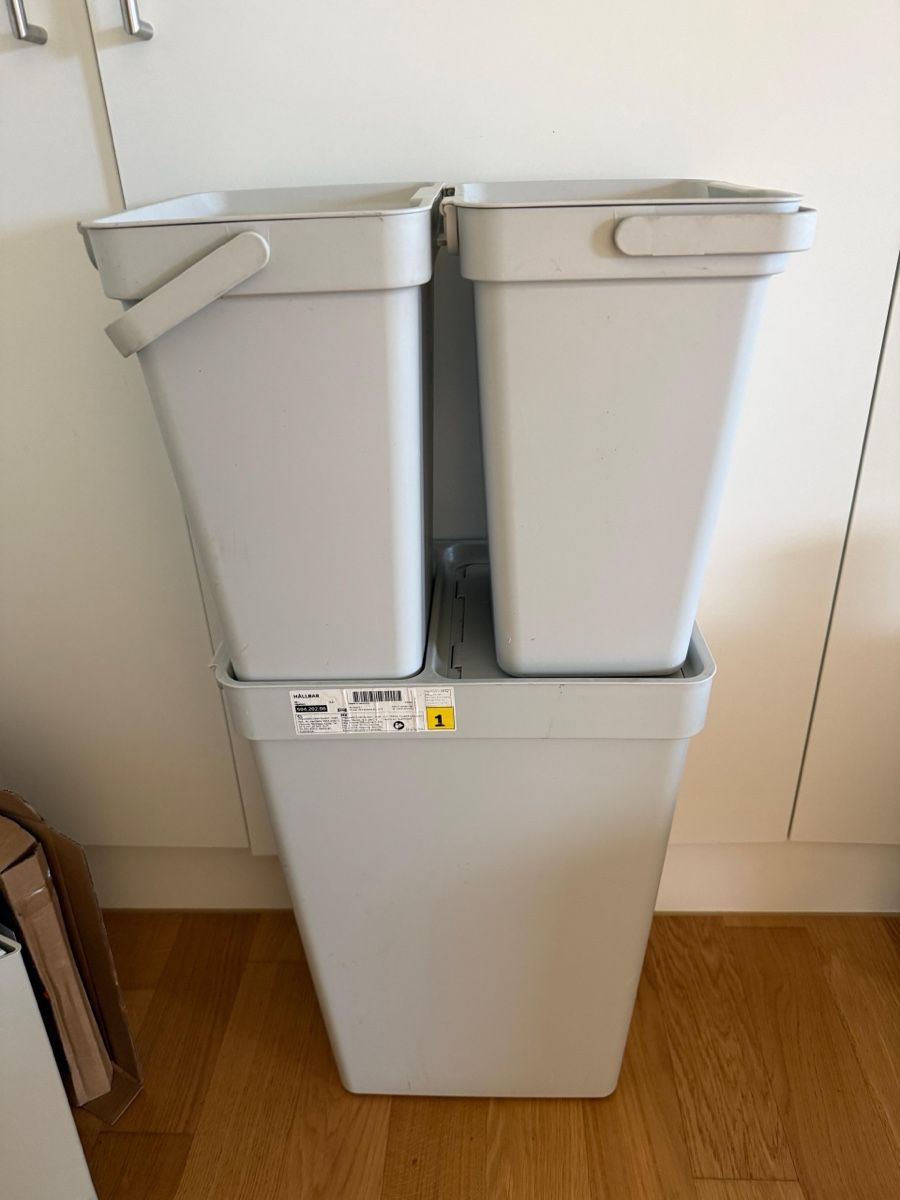 Ikea Poubelles: IKEA Abfalltrennungssystem 3-teilig grau – D'occasion à Kriens par MariusLindau