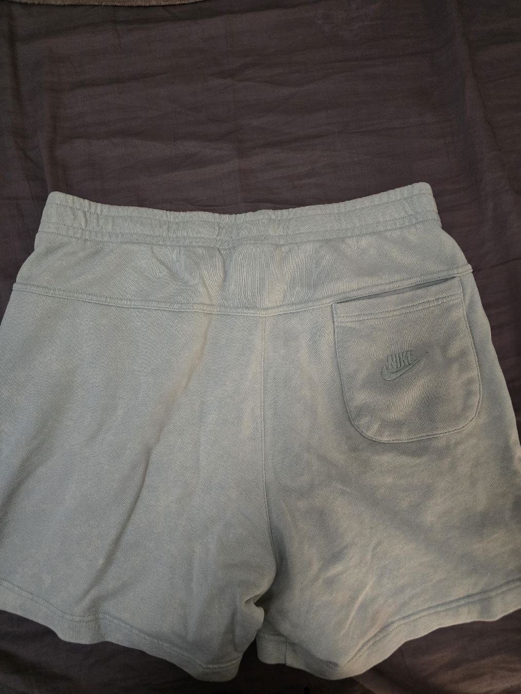 Nike Pantaloni: Short Nike vert menthe taille M  – Usato da Mont-sur-Lausanne venduto da Didinho 1