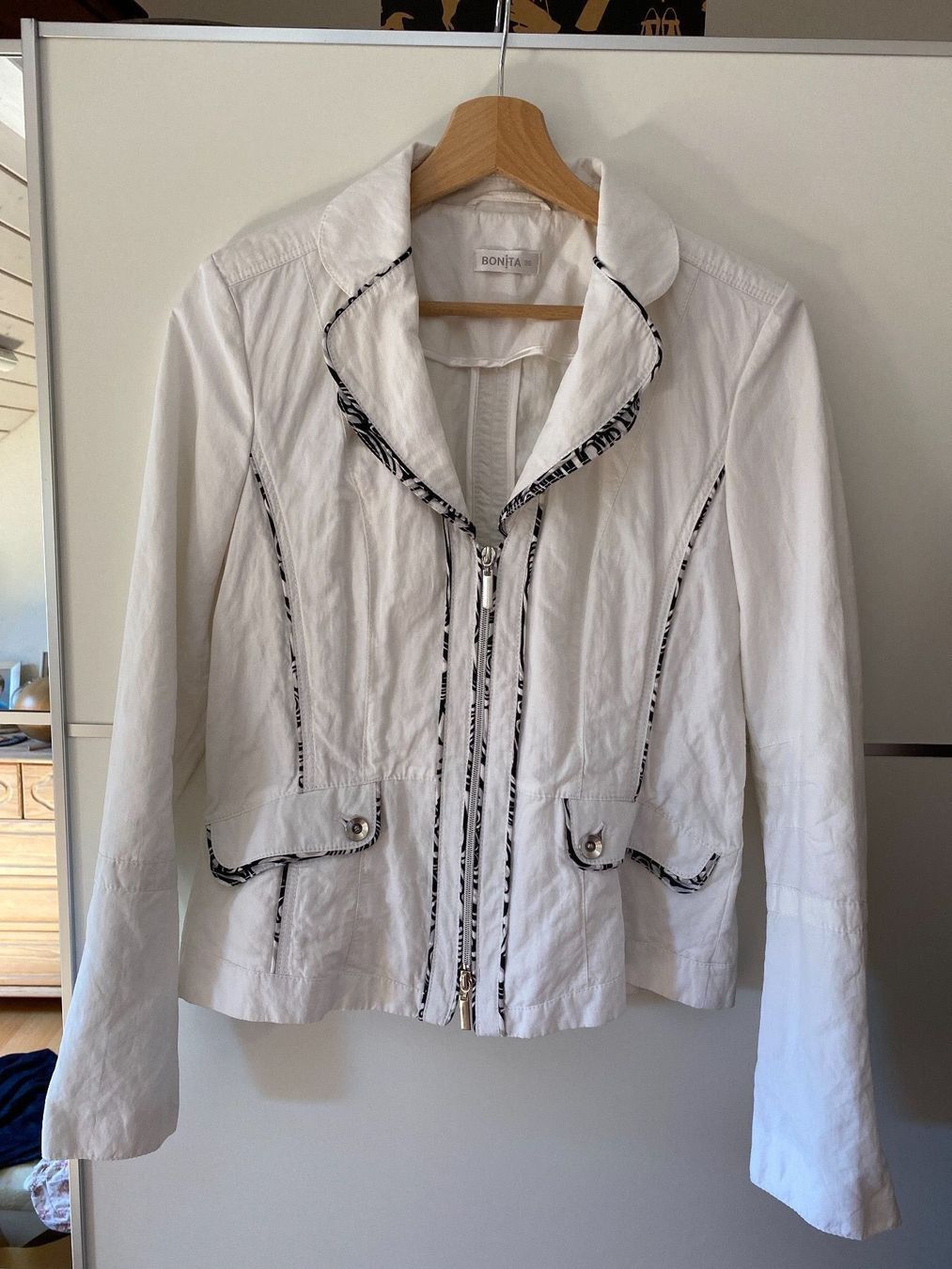 Giacche: Jacke weiss – Usato da Krattigen venduto da Landado
