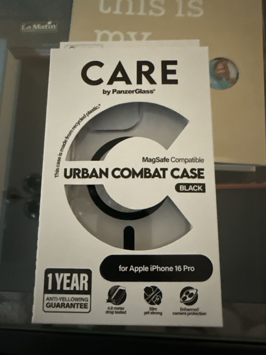 Panzerglass Cover & Protezioni schermo: CARE MagSafe Clear Case iPhone 16 Pro - New and Unopened – Nuovo e nell'imballaggio originale da Genève venduto da Emorejac