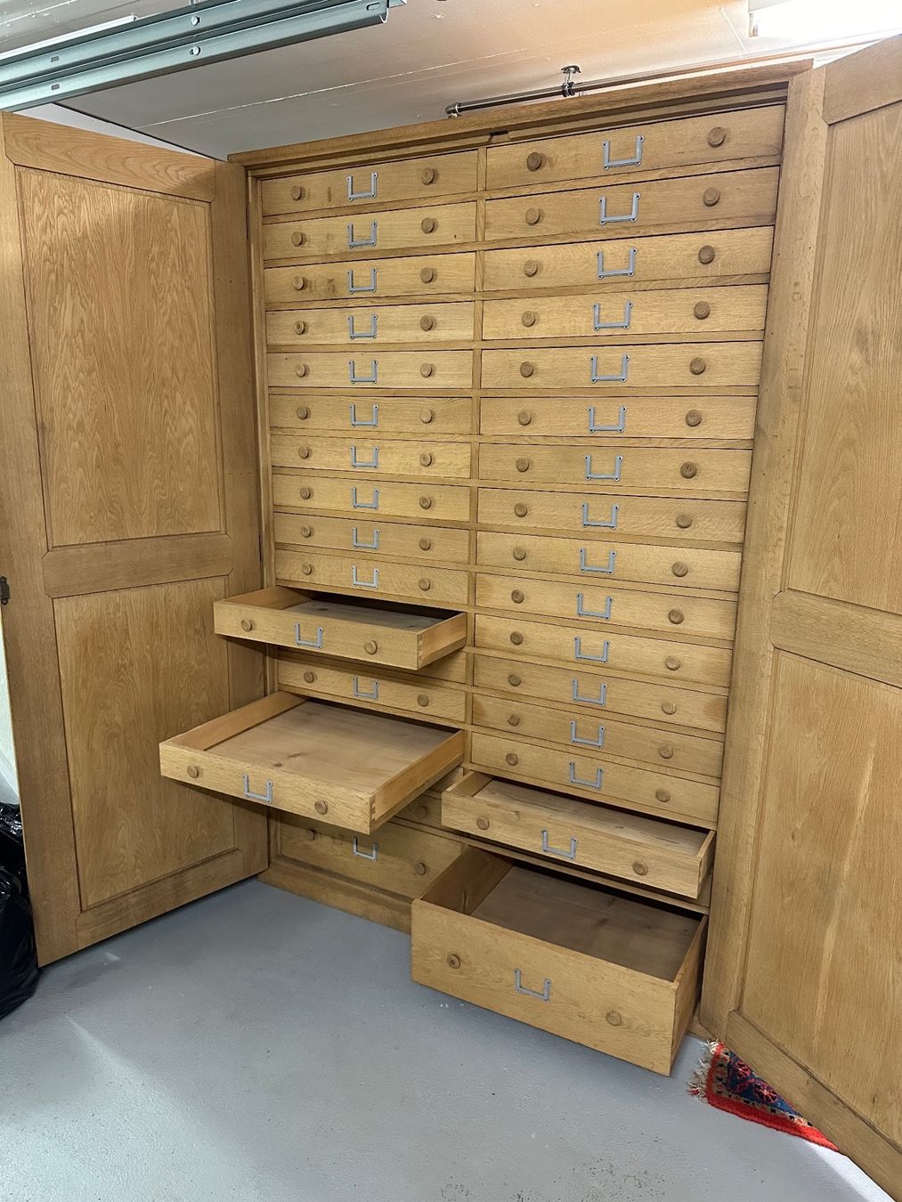 Armadi: Apothekerschrank restauriert Eiche natur – Usato da Birrwil venduto da Rothys72
