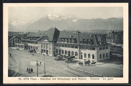 Thun, Bahnhof mit Blümlisalp und Niesen