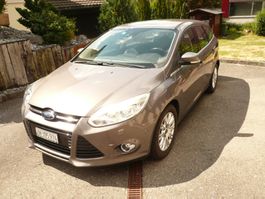 FORD FOCUS 2.0 TDCi 177500 Km JG 2011 SEHR GEPFLEGT MFK 6.26