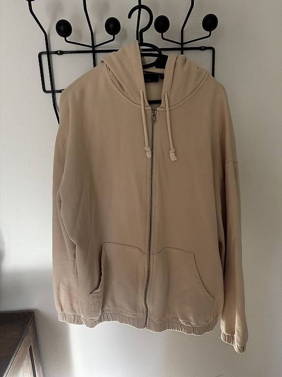 Asos Maglioni & Felpe: Sweatjacke mit Reissverschluss – Usato da Bottmingen venduto da phi_5pfs