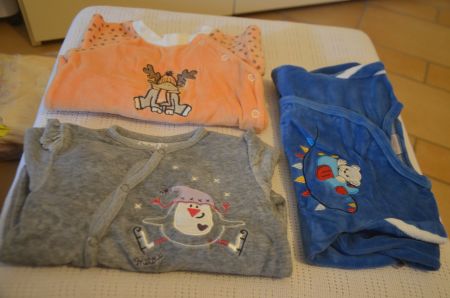 TAILLE 56 - 3 PIJAMA