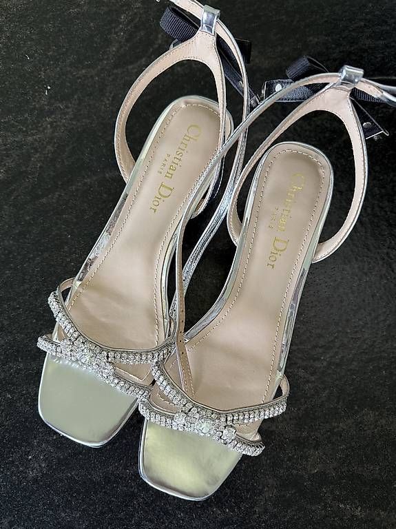 Dior Damenschuhe: Christian Dior Sandalen – Gebraucht aus Wädenswil von Cocomagi