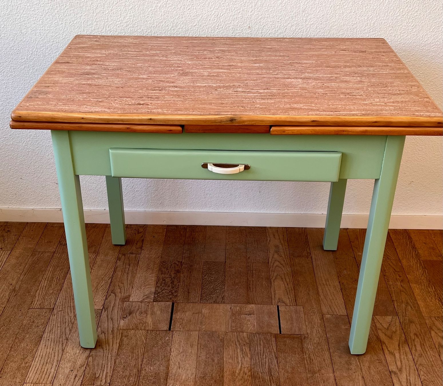 Heid AG, Vintage Küchentisch, Sissach, 50er Jahre (Gebraucht) in Tecknau für CHF 720 – nur Abholung auf Ricardo kaufen
