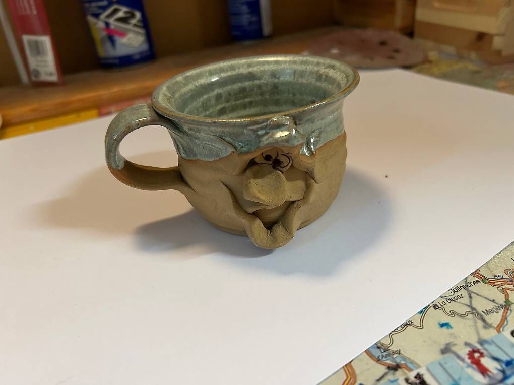 Tazze: Teetasse - Handgefertigt – Nuovo e nell'imballaggio originale da Brugg AG venduto da FlowerStreet