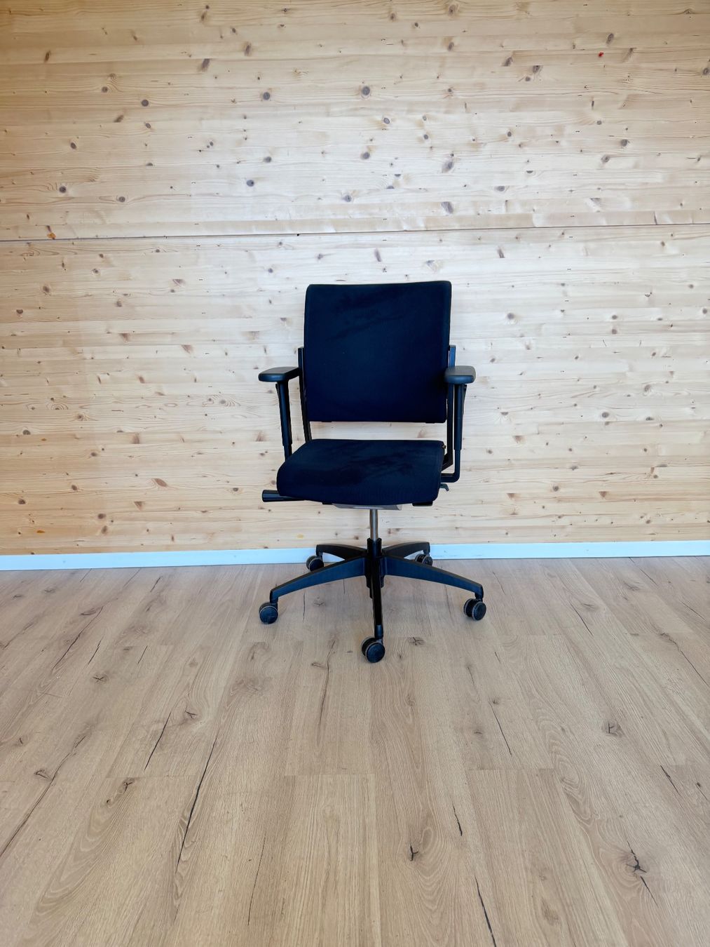 Sitag Sedie: Bürostuhl, Sitag ab 1.- – Usato da Grenchen venduto da Design-Outlet 1