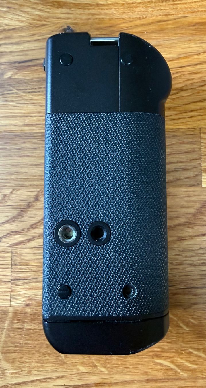 Leica Kamera: Leica Multi-Function Handgrip HG-SCL6 pour Leica SL2 & SL2-S – Gebraucht aus La Tzoumaz von Atlantis13 2